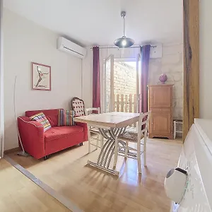 Apartamento Studio Climatisé Corps Saints, Aviñón